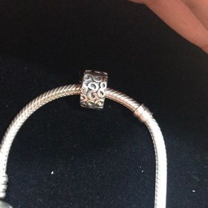Pandora clip